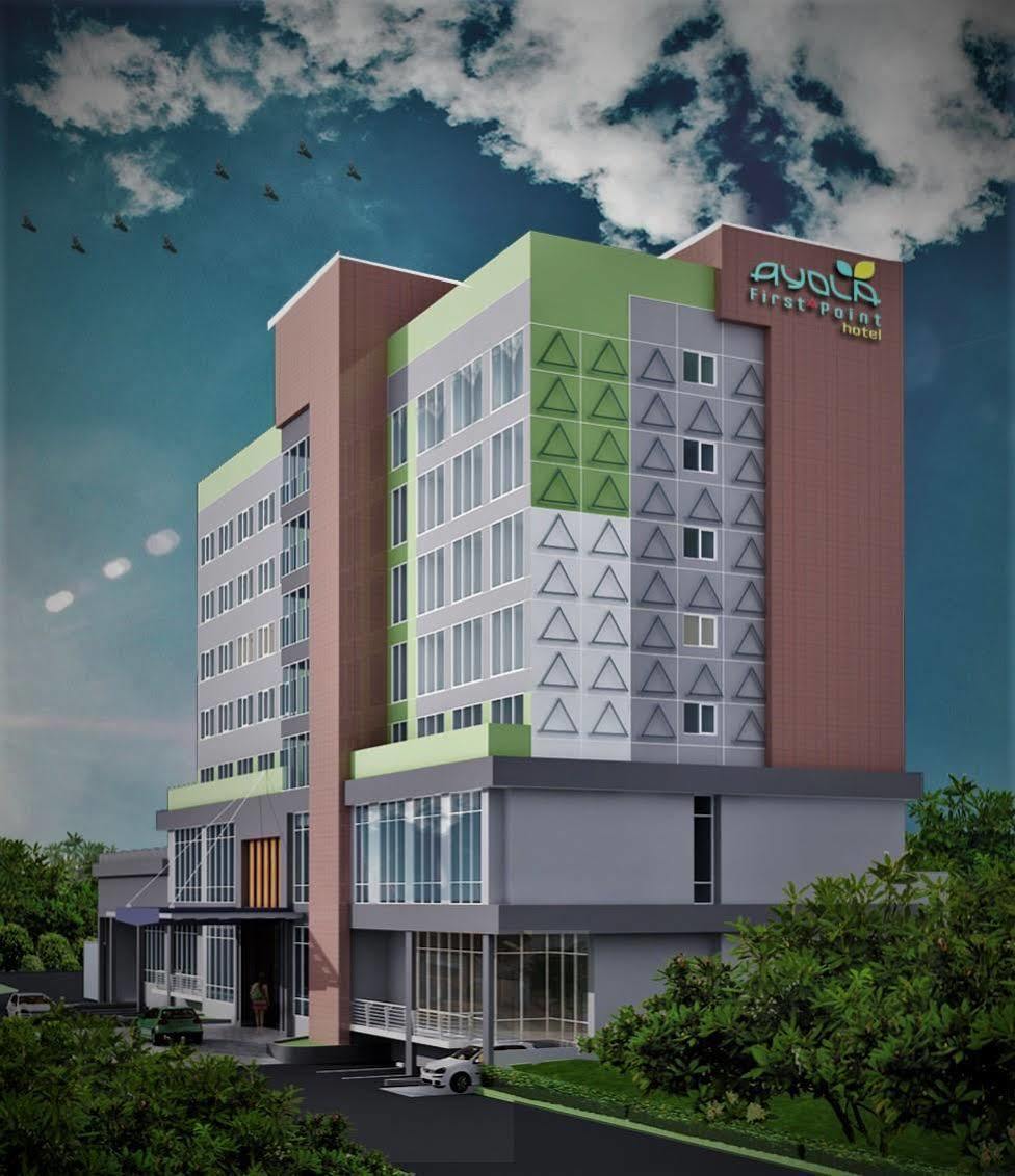 Ayola First Point Hotel Pekanbaru Eksteriør billede